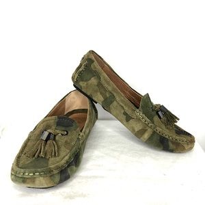 NWOT VINCE CAMUTO Suede Leather Camo Moccasins